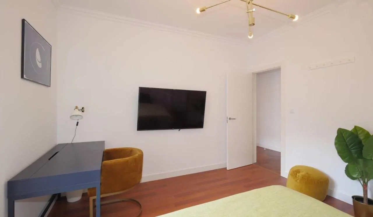 Ferienwohnung Beautiful&Modern 2-Bed In Eixample Barcelona